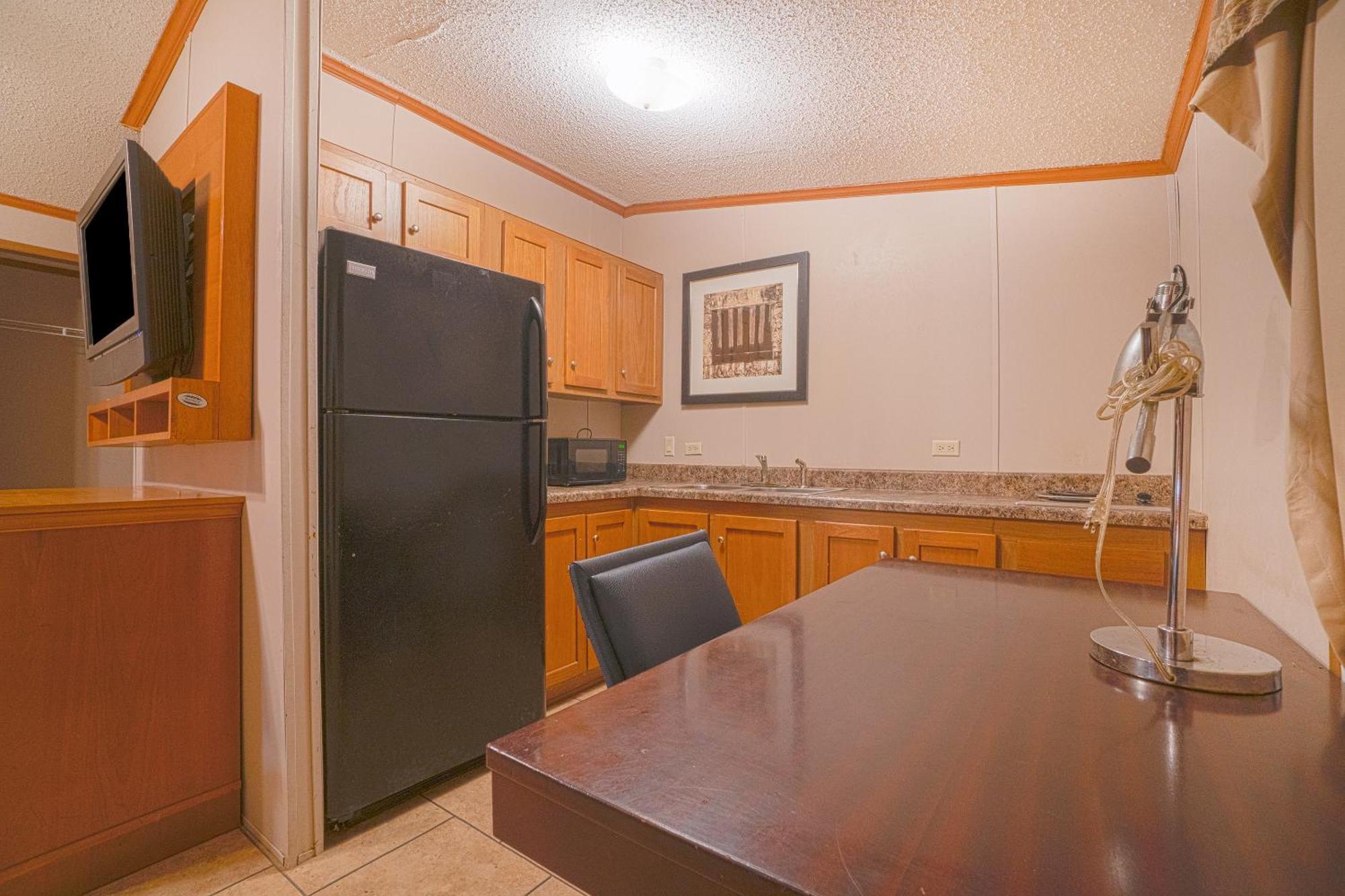 Grand Eagle Ford Lodge & Rv Park Tilden エクステリア 写真