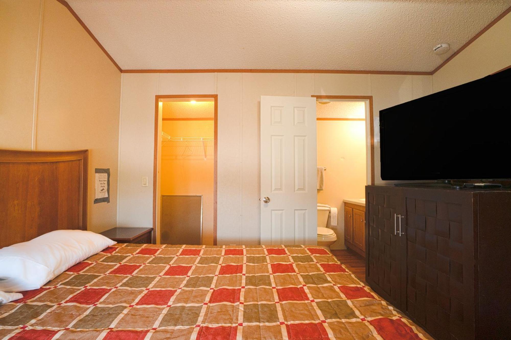 Grand Eagle Ford Lodge & Rv Park Tilden エクステリア 写真