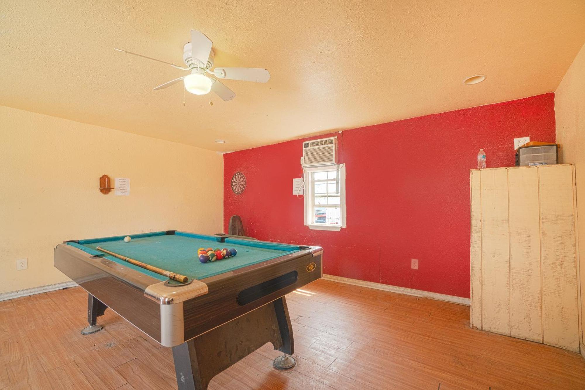 Grand Eagle Ford Lodge & Rv Park Tilden エクステリア 写真
