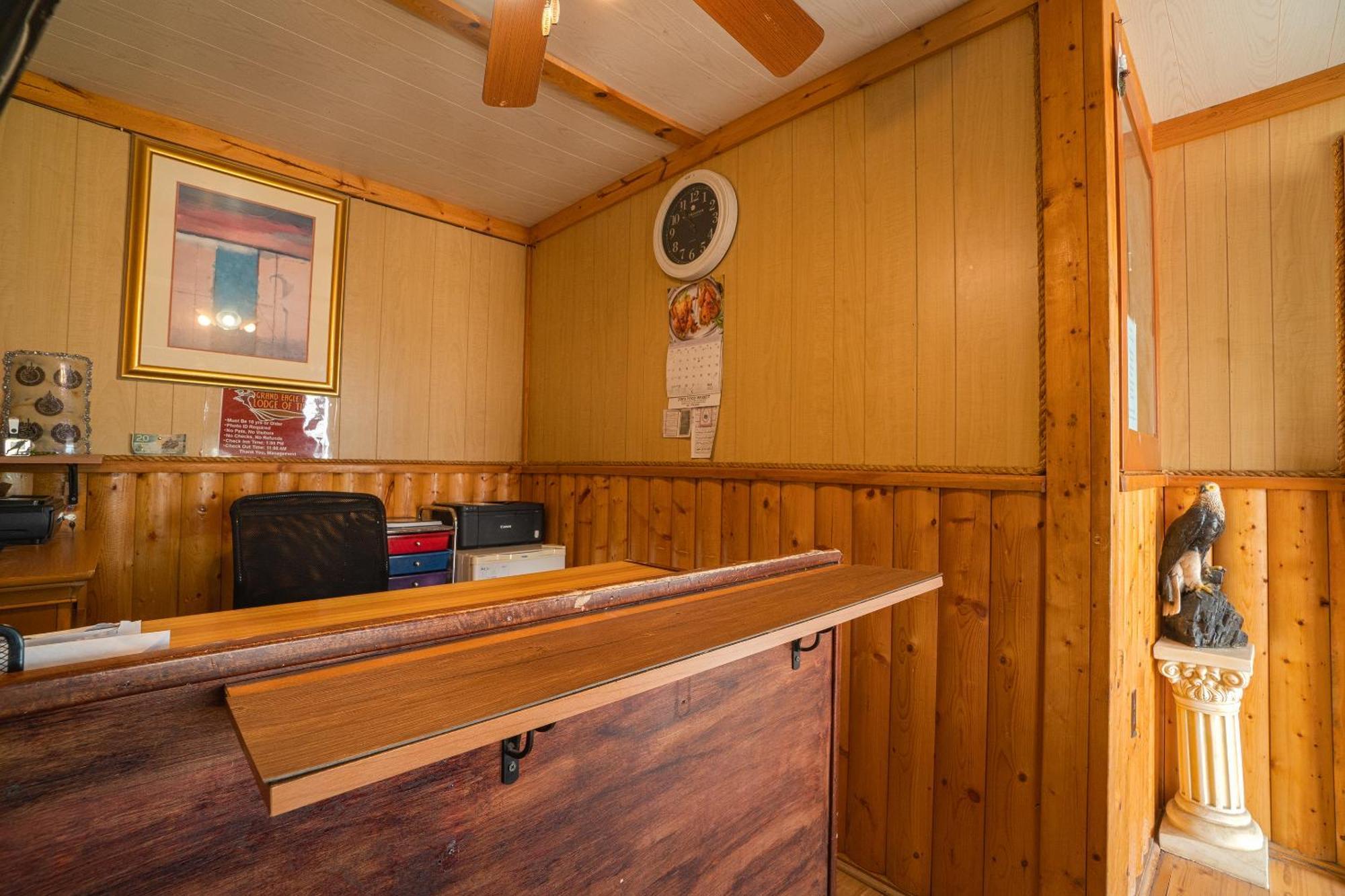 Grand Eagle Ford Lodge & Rv Park Tilden エクステリア 写真